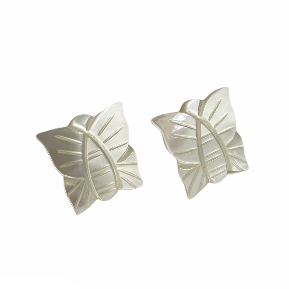 Vintage Butterfly Carved Mother‎ Of Pearl Earrings